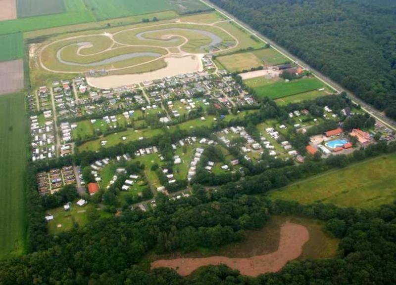 Stacaravan Huren In Het Hart Van Bosrijk Drenthe Op Recreatiepark De Tien Heugten Schoonloo 外观 照片